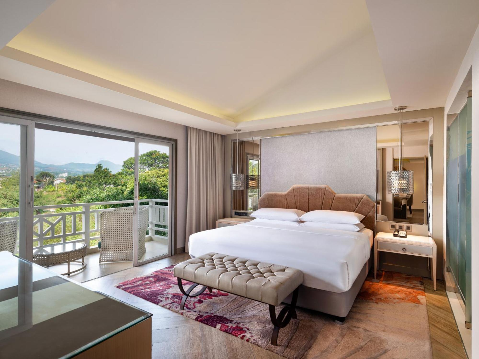 Sheraton Bandung Hotel & Towers Extérieur photo