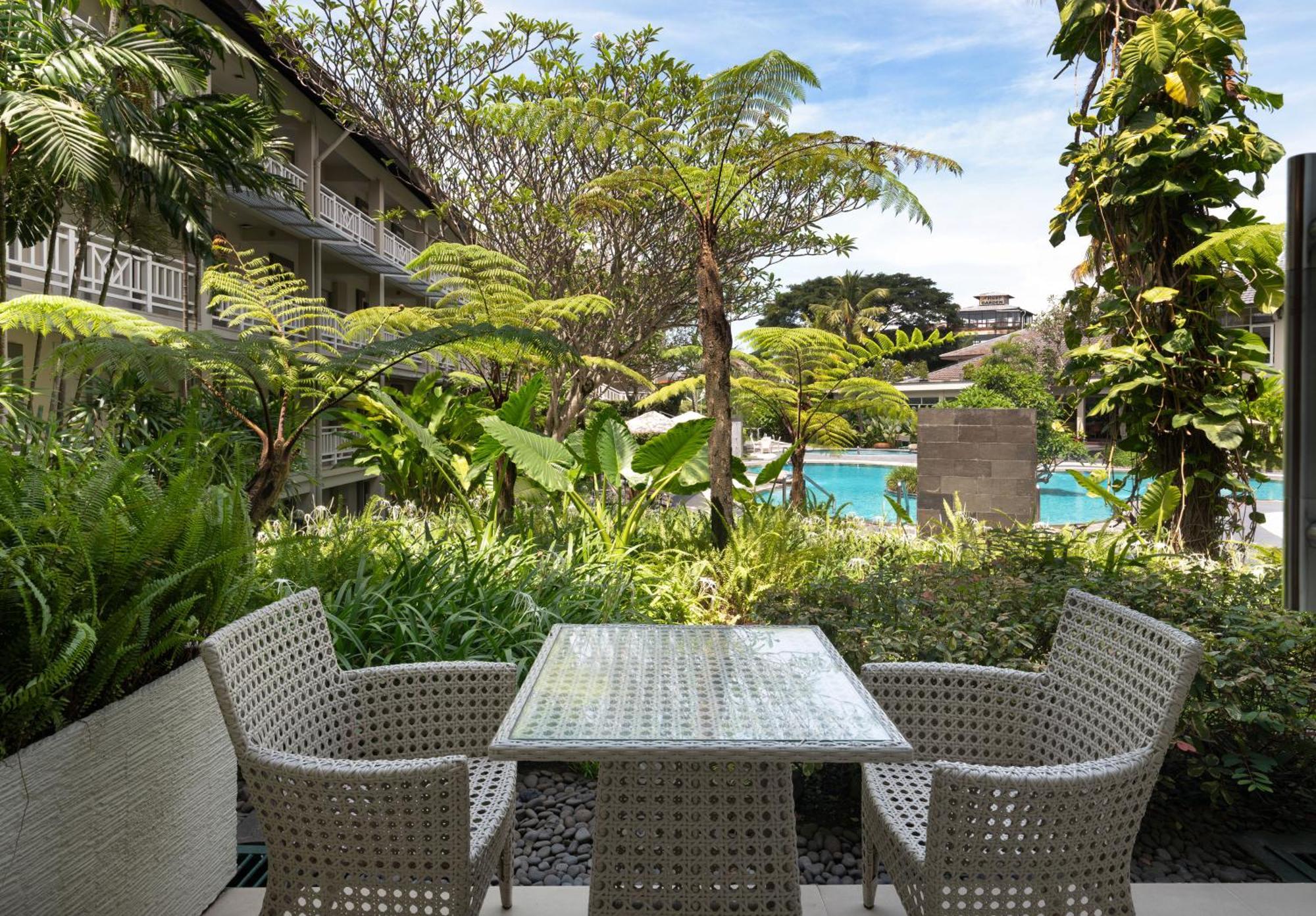Sheraton Bandung Hotel & Towers Extérieur photo